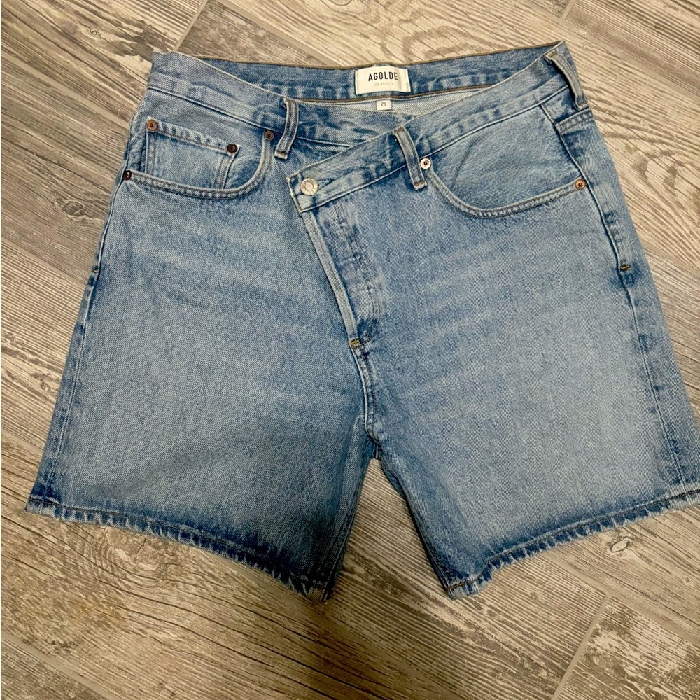 AGolde mom, cross button shorts